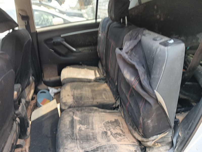 toyota verso (_r2_) del año 2013