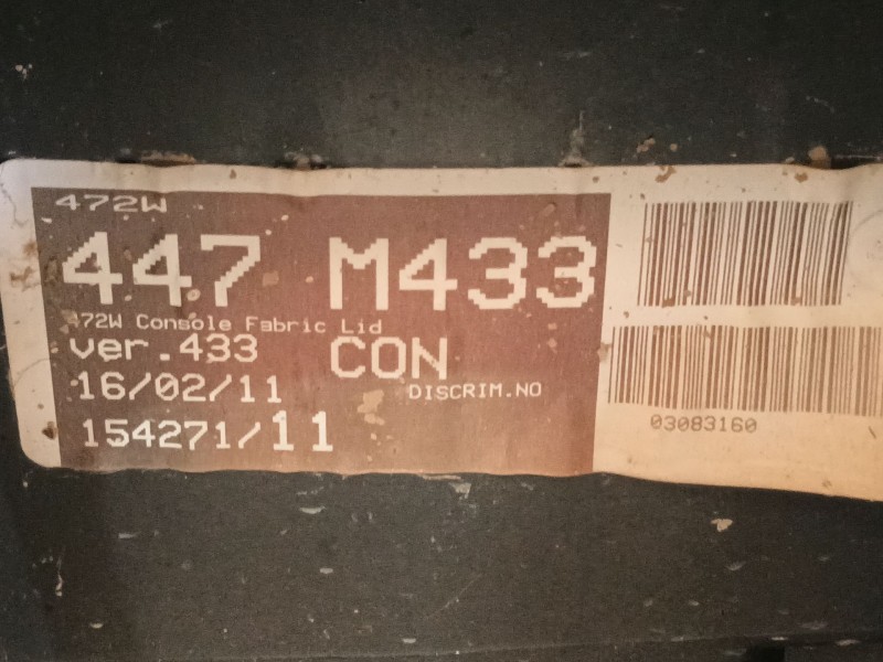 Recambio de apoyabrazos central para toyota auris (_e15_) 1.8 hybrid (zwe150_) referencia OEM IAM 5891002260B1 5891102330 