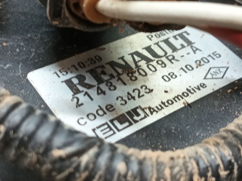 Recambio de electroventilador para dacia sandero ii 1.2 referencia OEM IAM 214818009R 214818009RA 