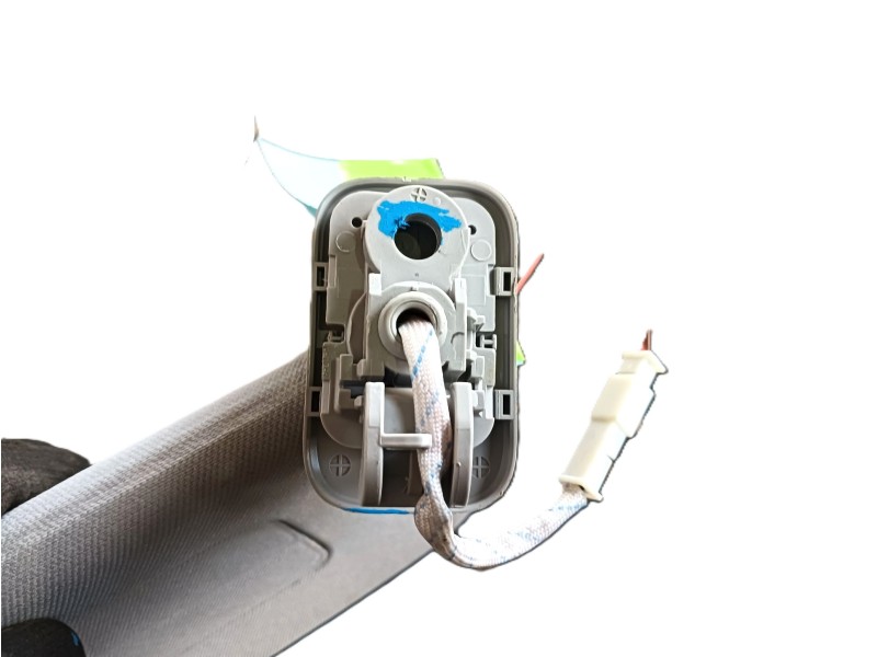 Recambio de parasol derecho para tesla model y (5yjy) ev a las 4 ruedas referencia OEM IAM 149040601B  