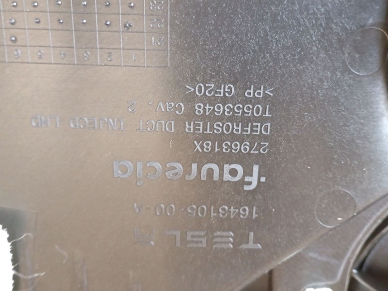 Recambio de salpicadero para tesla model y (5yjy) ev a las 4 ruedas referencia OEM IAM   