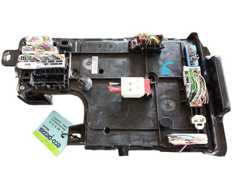 Recambio de modulo electronico para tesla model y (5yjy) ev a las 4 ruedas referencia OEM IAM 165765030B 167097700A 