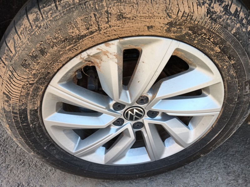 volkswagen t-cross (c11, d31) del año 2023