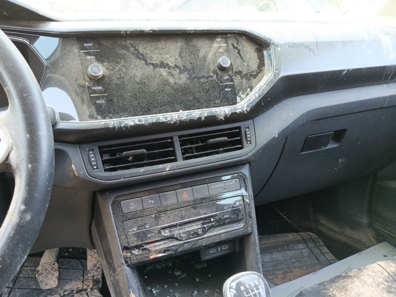 volkswagen t-cross (c11, d31) del año 2023