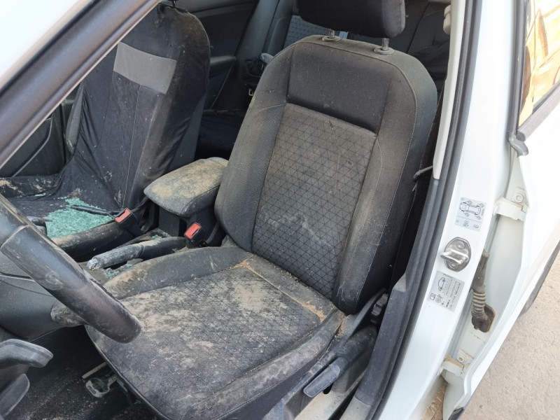 volkswagen t-cross (c11, d31) del año 2023