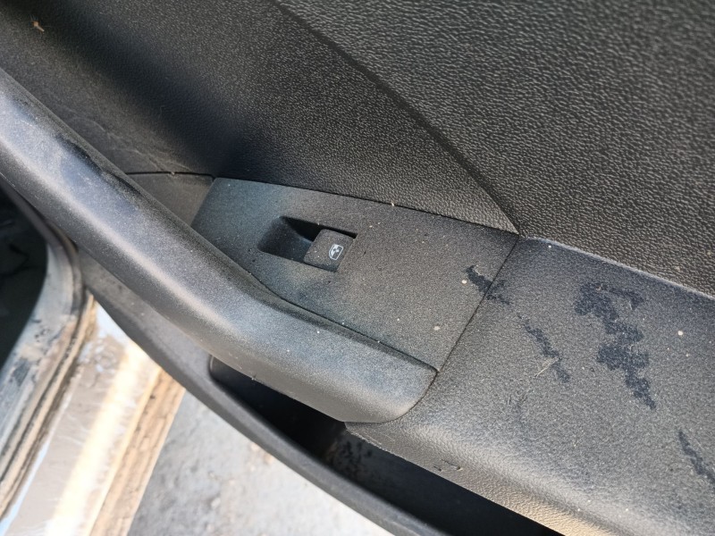 volkswagen t-cross (c11, d31) del año 2023