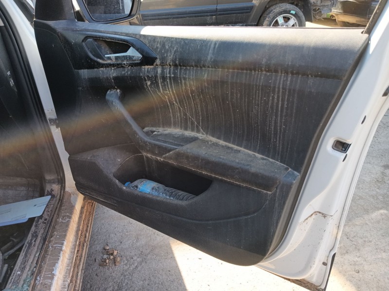 volkswagen t-cross (c11, d31) del año 2023