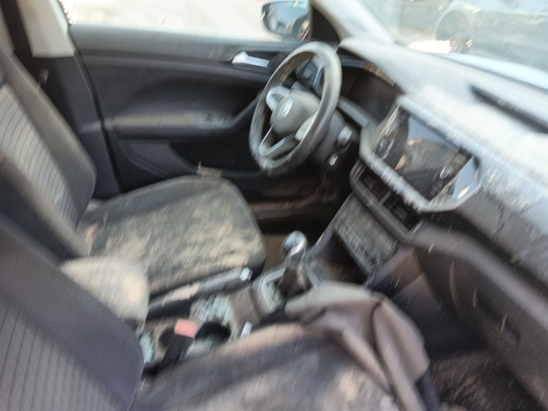 volkswagen t-cross (c11, d31) del año 2023