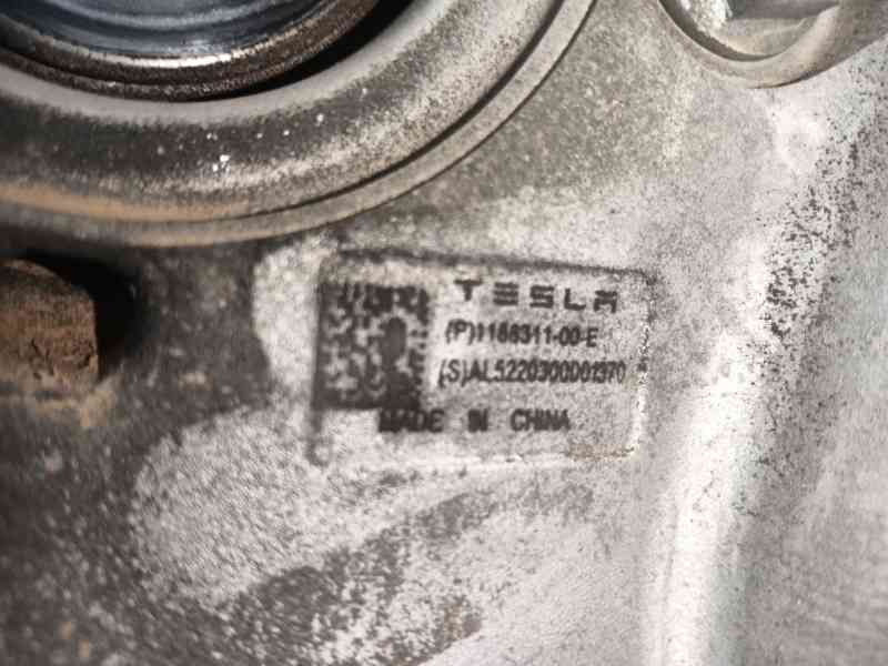 Recambio de mangueta delantera izquierda para tesla model y (5yjy) ev a las 4 ruedas referencia OEM IAM 118831100D  