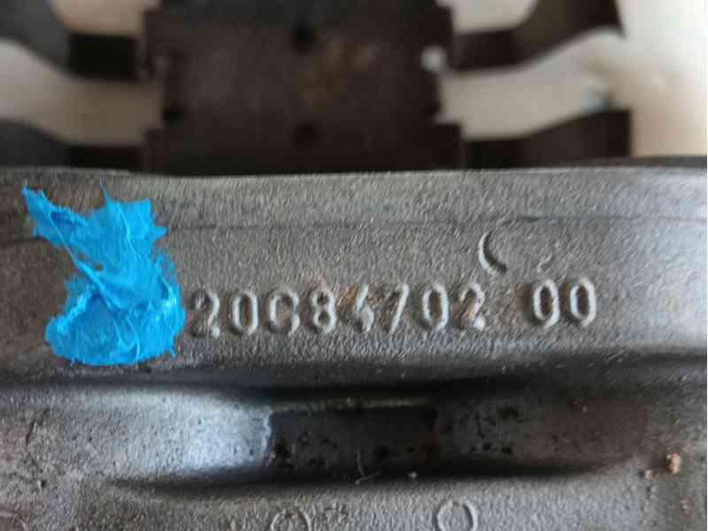 Recambio de pinza freno delantera derecha para tesla model y (5yjy) ev a las 4 ruedas referencia OEM IAM 118862200B  