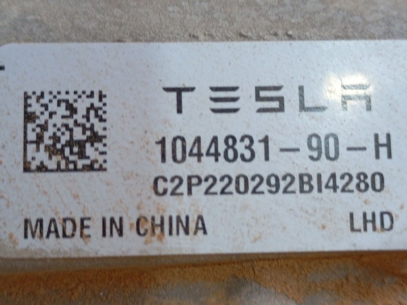Recambio de cremallera direccion para tesla model y (5yjy) ev a las 4 ruedas referencia OEM IAM 104483100H  
