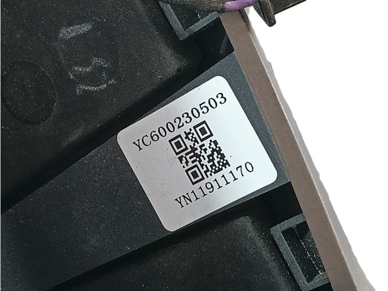 Recambio de volante para tesla model y (5yjy) ev a las 4 ruedas referencia OEM IAM  162659900B 