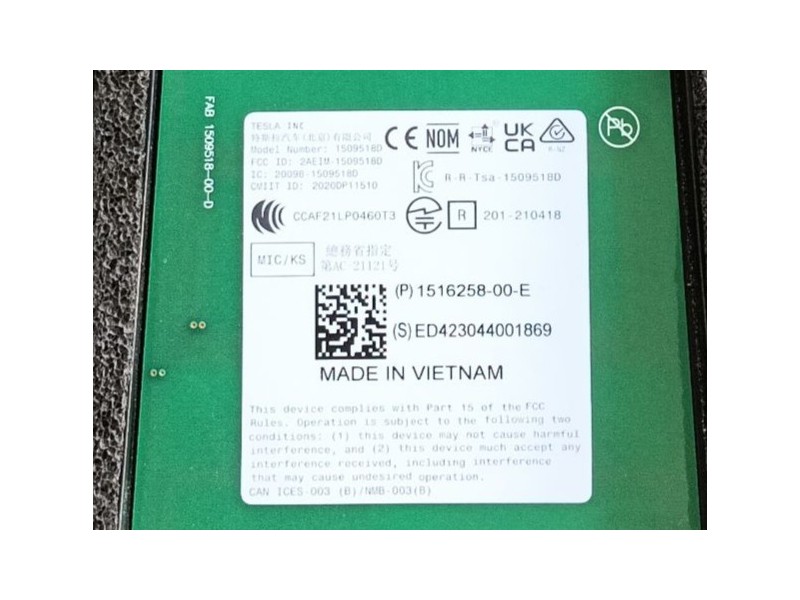 Recambio de moldura para tesla model y (5yjy) ev a las 4 ruedas referencia OEM IAM   