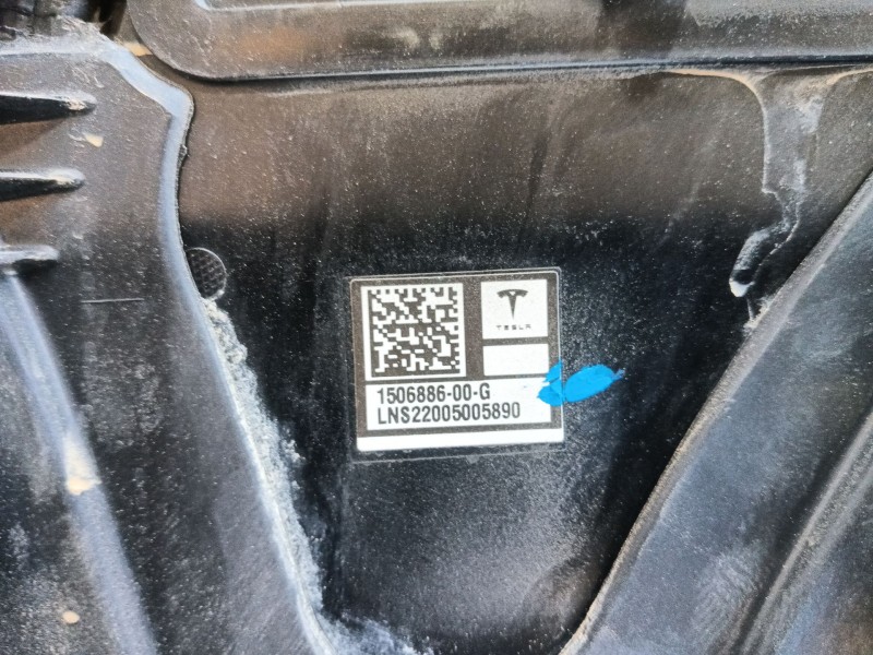 Recambio de moldura para tesla model y (5yjy) ev a las 4 ruedas referencia OEM IAM   