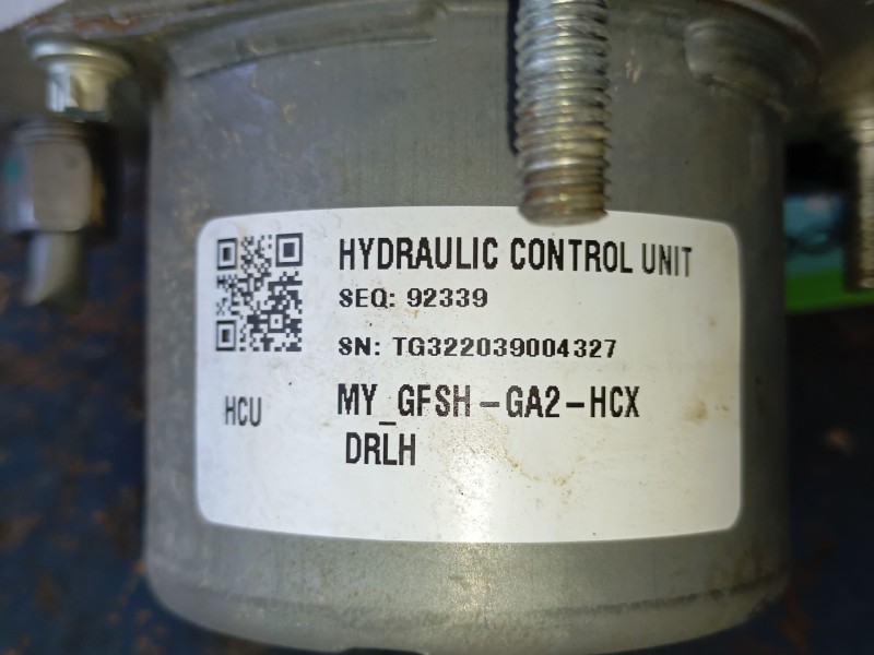 Recambio de abs para tesla model y (5yjy) ev a las 4 ruedas referencia OEM IAM 104474600A  