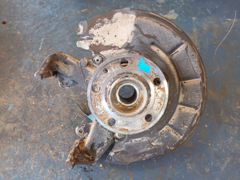 Recambio de mangueta delantera izquierda para seat ibiza iv sc (6j1, 6p5) 1.2 referencia OEM IAM   