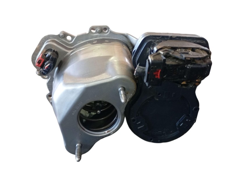 Recambio de servofreno para tesla model y (5yjy) ev a las 4 ruedas referencia OEM IAM 118867150A  