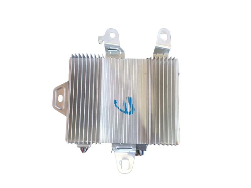 Recambio de modulo electronico para tesla model y (5yjy) ev a las 4 ruedas referencia OEM IAM 150715201B 150715201B 