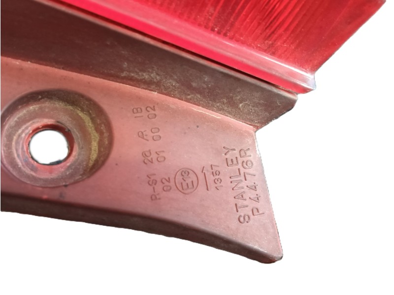 Recambio de piloto trasero derecho para suzuki swift iii (mz, ez) 1.3 ddis (rs 413d) referencia OEM IAM   