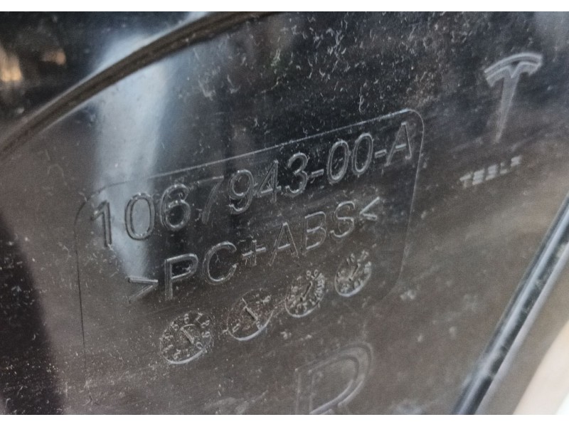 Recambio de puerta trasera derecha para tesla model s (5yjs) referencia OEM IAM   