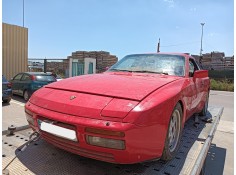 PORSCHE 944