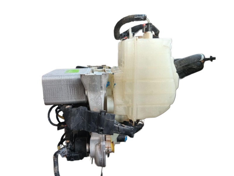 Recambio de motor calefaccion para tesla model y (5yjy) ev a las 4 ruedas referencia OEM IAM  154647500E 