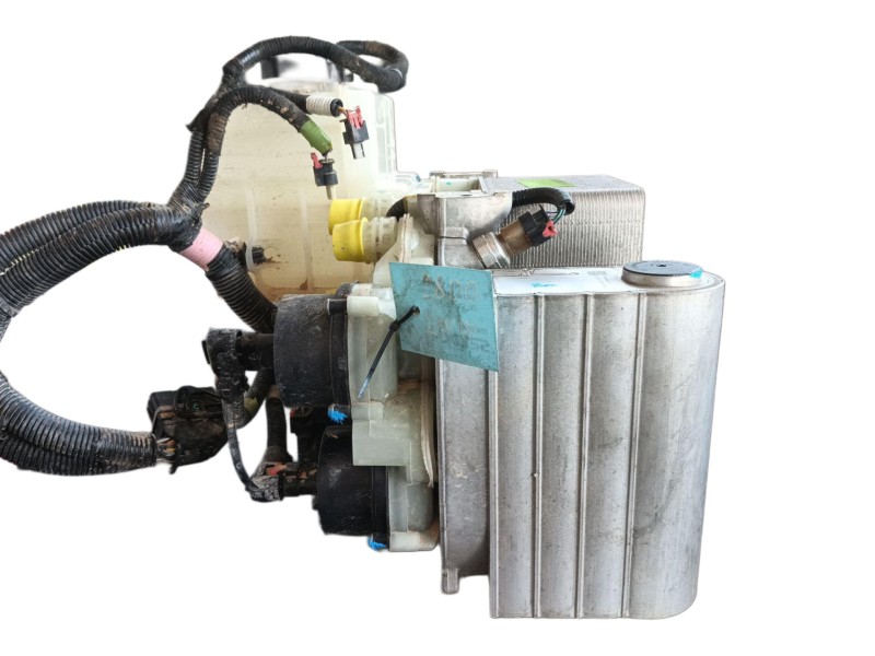 Recambio de motor calefaccion para tesla model y (5yjy) ev a las 4 ruedas referencia OEM IAM  154647500E 