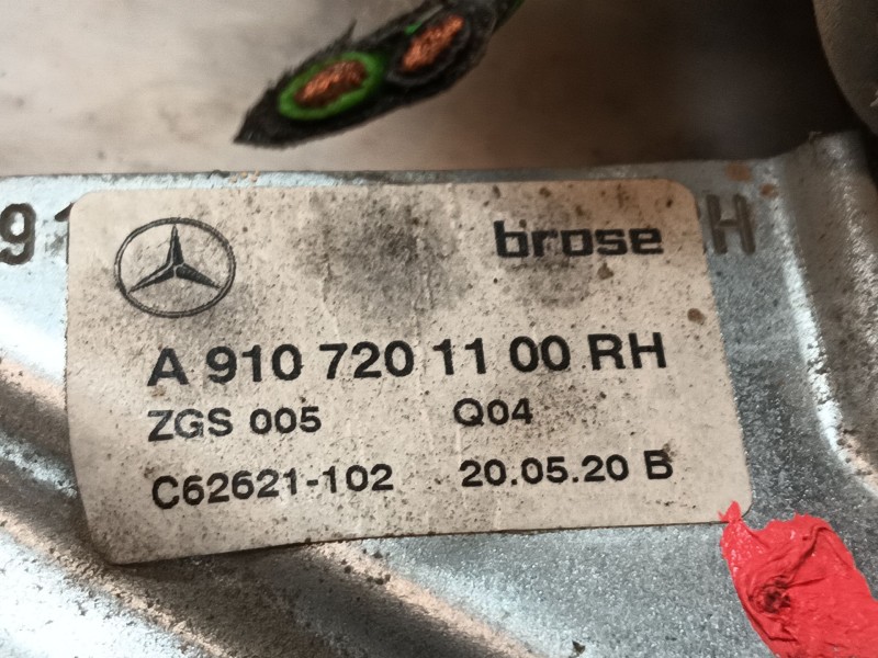 Recambio de elevalunas delantero derecho para mercedes-benz sprinter 3-t furgoneta (b910) 211 cdi (910.621, 910.623) referencia 