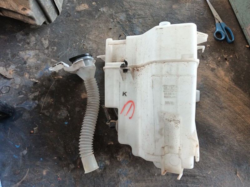 Recambio de deposito limpia para lexus nx (_z1_) 300h awd (ayz15) referencia OEM IAM 8531578030  