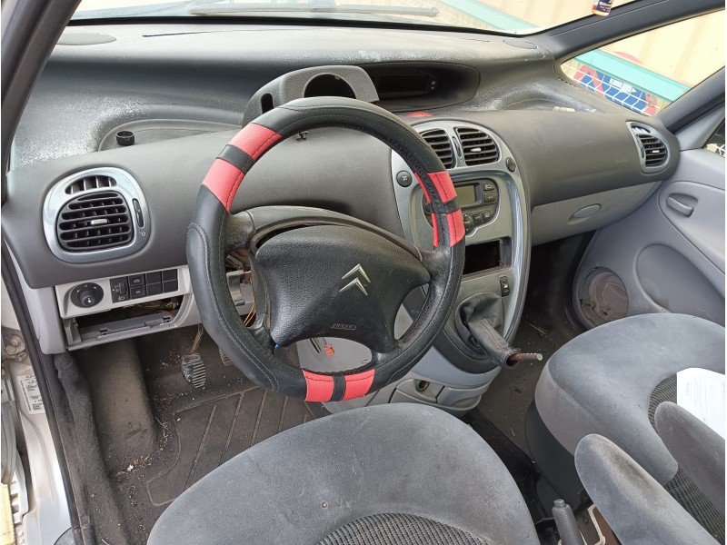 citroën xsara picasso (n68) del año 2004