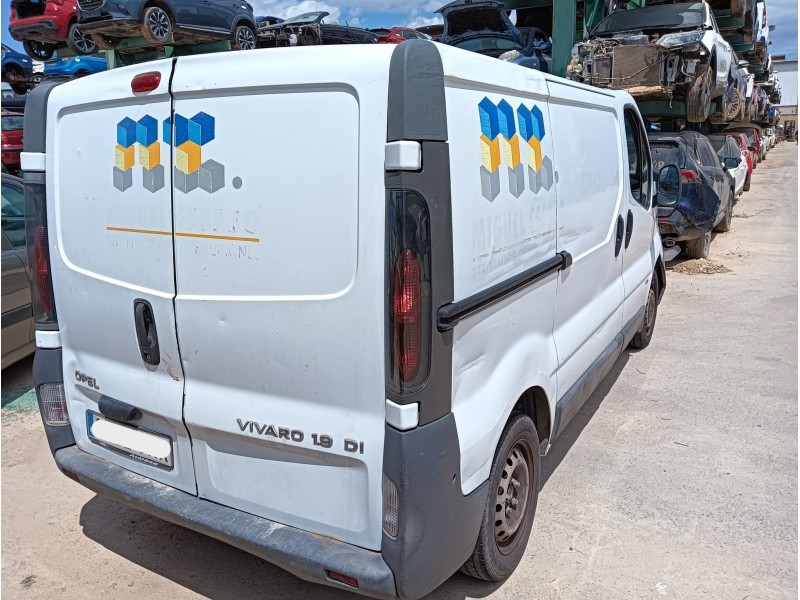 opel vivaro a furgoneta (x83) del año 2004
