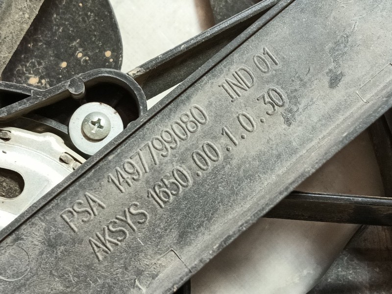 Recambio de panel frontal para peugeot 807 (eb_) 2.0 hdi referencia OEM IAM 1253Q8 1497799080 