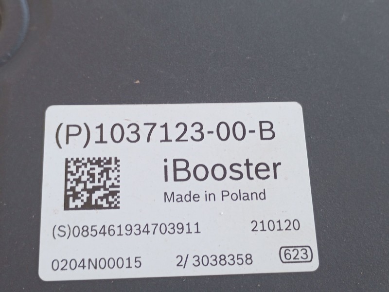 Recambio de bomba freno para tesla model s (5yjs) referencia OEM IAM  103712300B 