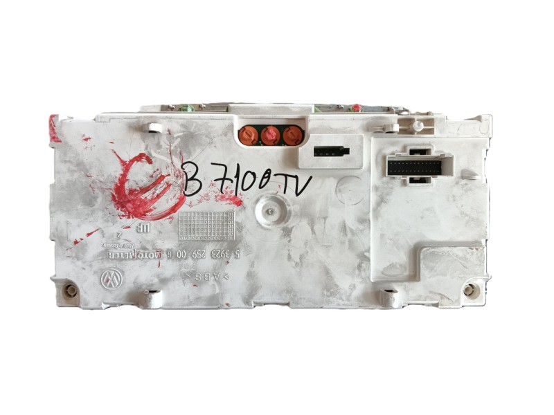 Recambio de cuadro instrumentos para volkswagen golf iii (1h1) 1.6 referencia OEM IAM  5392325900G 