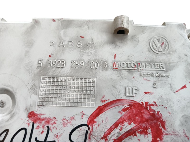 Recambio de cuadro instrumentos para volkswagen golf iii (1h1) 1.6 referencia OEM IAM  5392325900G 