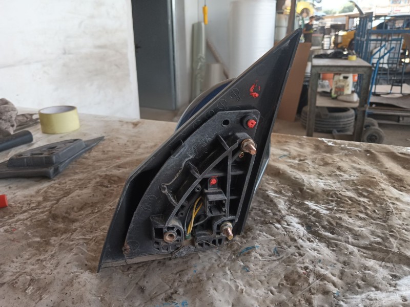 Recambio de retrovisor derecho para hyundai tucson (jm) 2.0 crdi referencia OEM IAM   