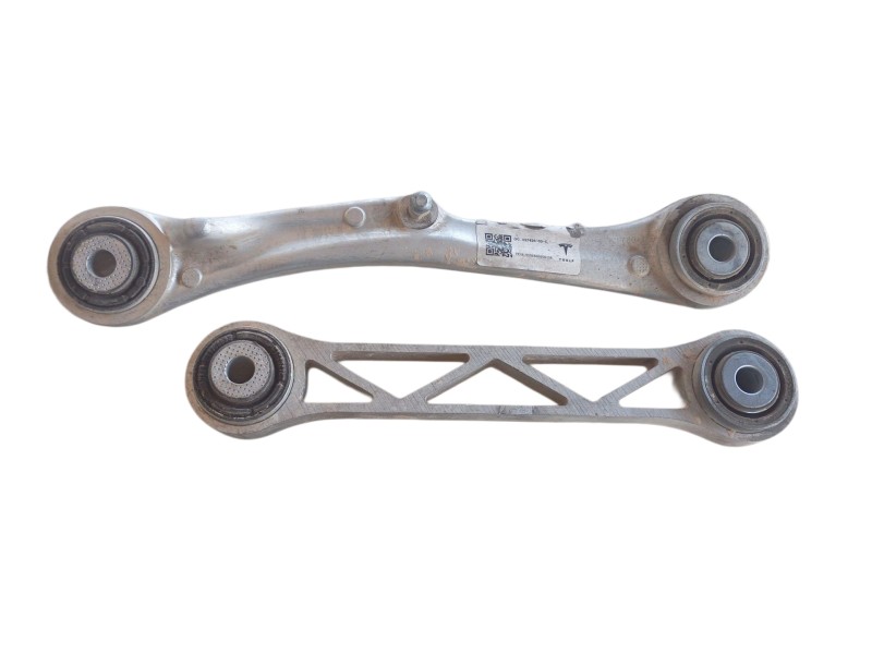 Recambio de brazo suspension superior trasero derecho para tesla model s (5yjs) referencia OEM IAM 104396400C 830710135 