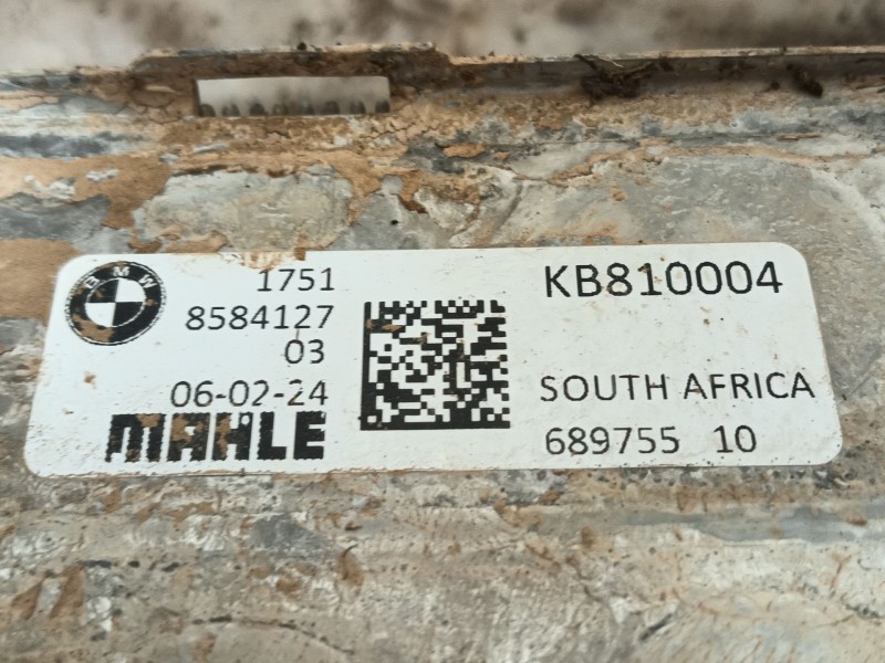 Recambio de intercooler para bmw x5 (g05, f95) 30 d mild-hybrid xdrive referencia OEM IAM 17118584127 KB810004 