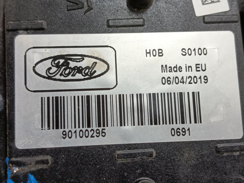 Recambio de faro derecho para ford kuga ii (dm2) 2.0 tdci referencia OEM IAM 2206647 GV4113D154EH 