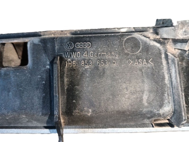 Recambio de rejilla delantera para volkswagen golf iii (1h1) 1.6 referencia OEM IAM   