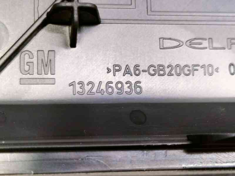 Recambio de caja reles / fusibles para opel corsa d cmon referencia OEM IAM 13246936 13185560 