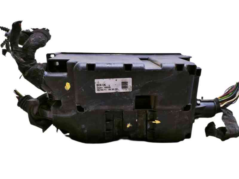 Recambio de caja reles / fusibles para opel corsa d cmon referencia OEM IAM 13246936 13185560 