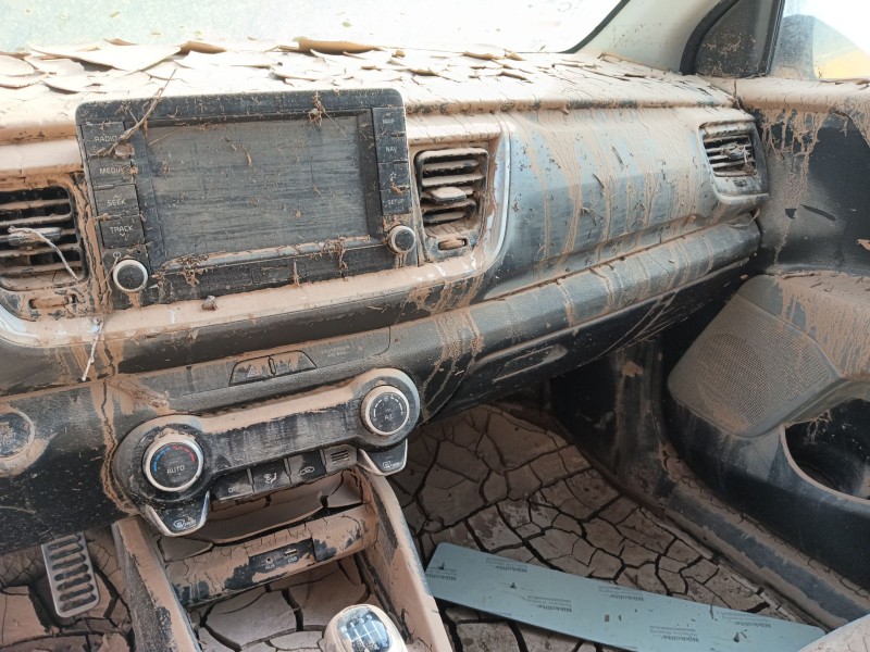 kia stonic (yb) del año 2020