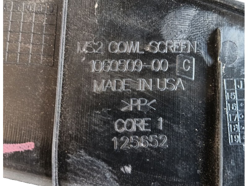 Recambio de torpedo para tesla model s (5yjs) referencia OEM IAM 106050900C 125652 