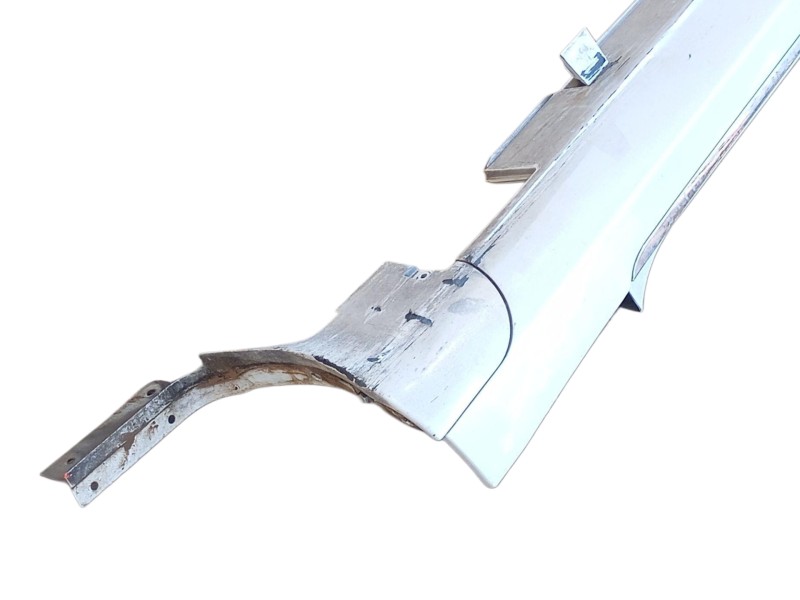 Recambio de estribos laterales para tesla model s (5yjs) referencia OEM IAM 600587400J  