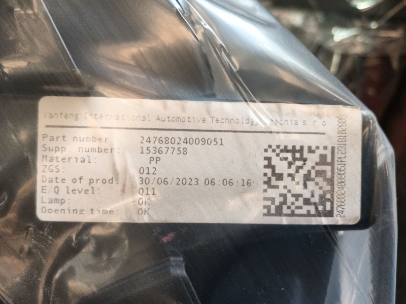 Recambio de guantera para mercedes-benz eqa (h243) eqa 250+ (243.702) referencia OEM IAM   