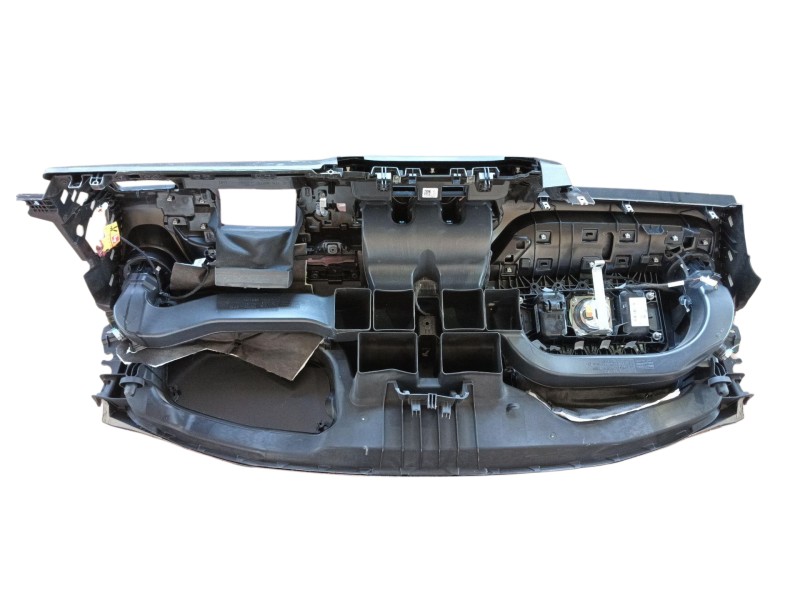 Recambio de salpicadero para mercedes-benz eqa (h243) eqa 250+ (243.702) referencia OEM IAM A2476803300  