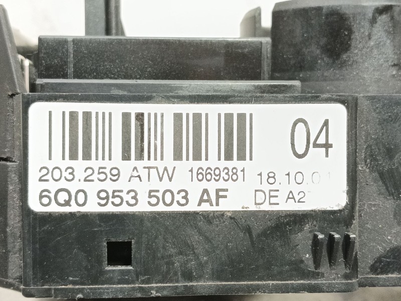 Recambio de mando multifuncion para volkswagen polo iv (9n_, 9a_) 1.4 16v referencia OEM IAM 203259ATW 6Q0953503AF 1669381