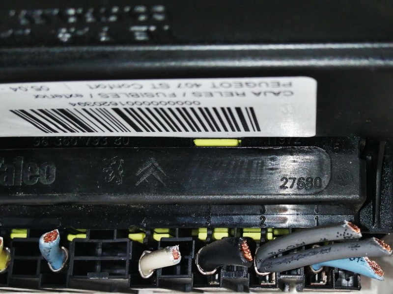 Recambio de caja reles / fusibles para peugeot 407 st confort referencia OEM IAM   