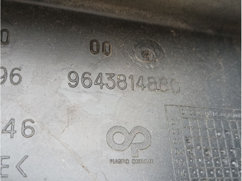 Recambio de refuerzo paragolpes delantero para peugeot partner (s2) combiespace referencia OEM IAM 7414CR 96443814880 